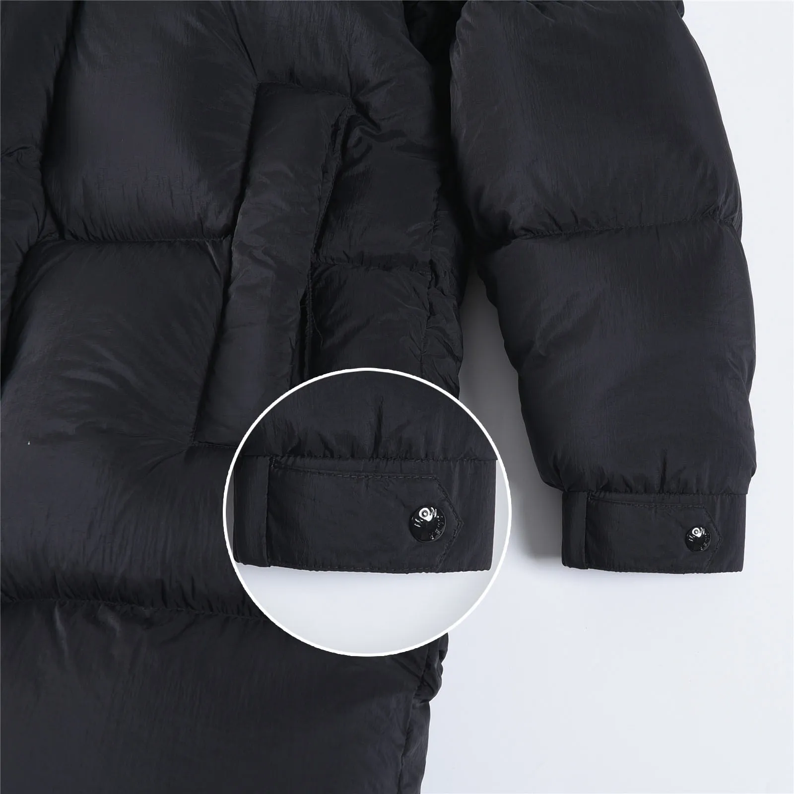 Authentic :【Original Series】（90 ） Moncler / 25𝒔𝒔 Verone ， -40℃， Same Style#T 61# Size：12345 ：Black，Khaki